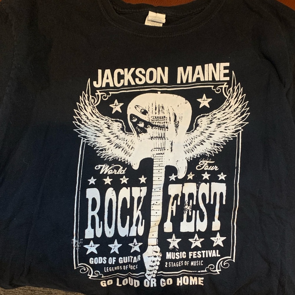 Jackson Maine black T Shirt size L